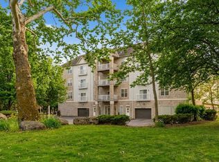 2245 Riverside Dr #412, Columbus, OH 43221