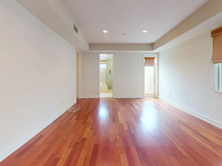 141 Orange Ave #306 — Photo 10