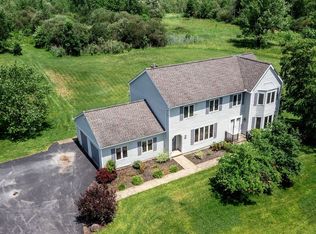 5111 Oakwood Dr, North Tonawanda, NY 14120