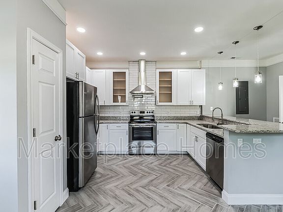 5th image of 1803 1/2 N 28th St