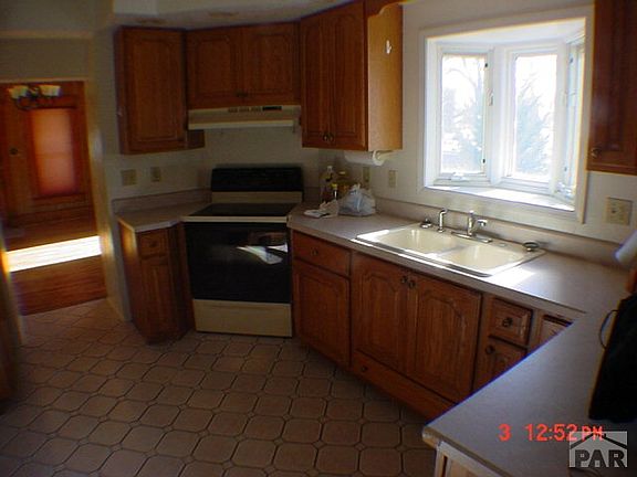 2nd image of 822 Smithland Ave