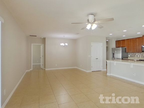 3rd image of 4784 Marcos Cir