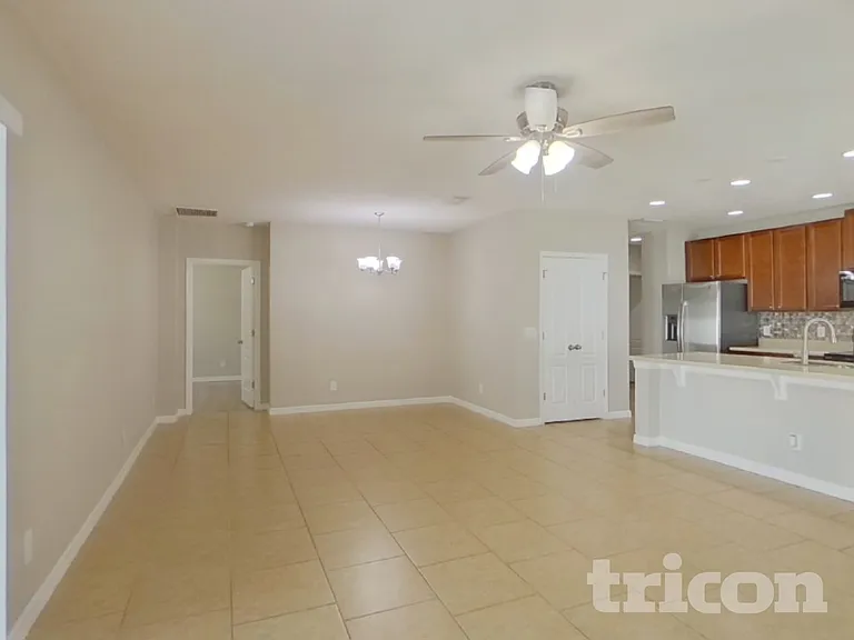 4784 Marcos Cir — Photo 3
