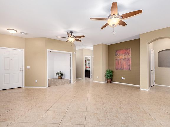 3rd image of 1708 W Stephanie Ln