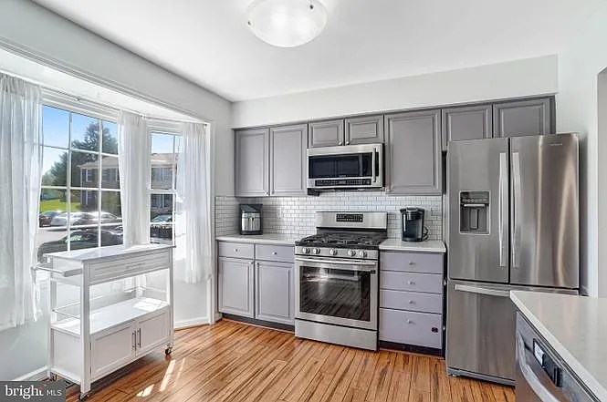 3936 Kernstown Ct — Photo 2