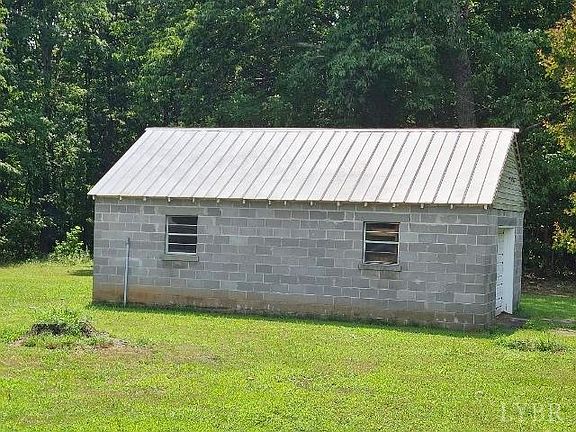5th image of 112 Abandoned Mill Ln