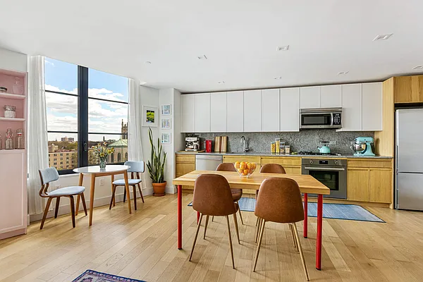 Sold by Compass | media 2