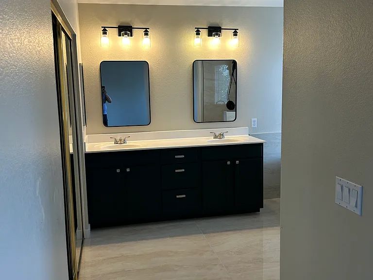1120 W Canary Way — Photo 9