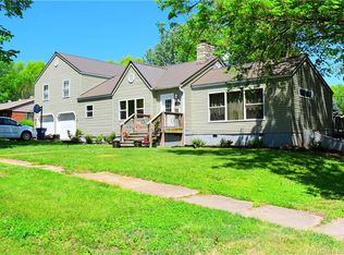 107 W Newton St, Eldon, MO 65026