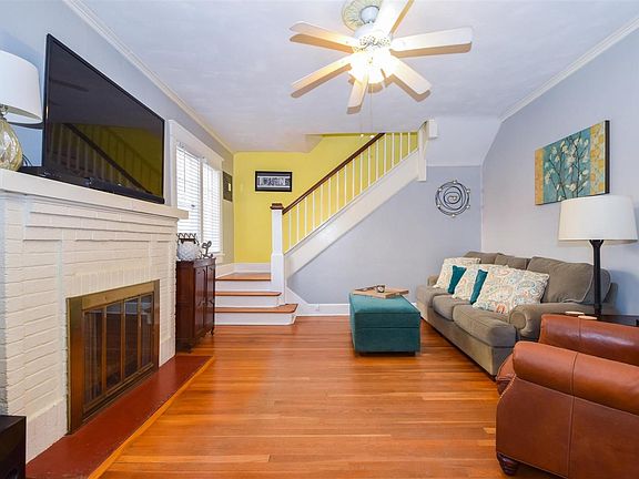 4th image of 2143 Sherwood Ave SW