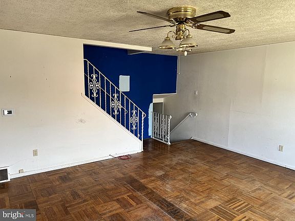 3rd image of 105 Fronefield Ave