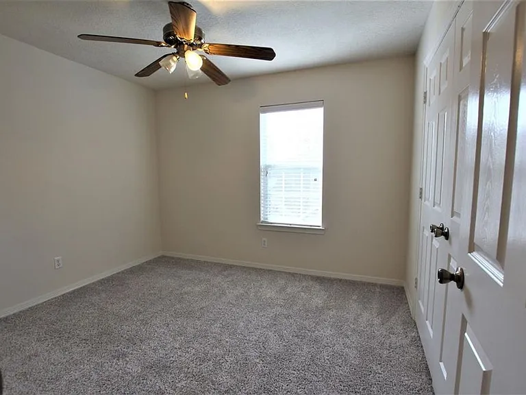194 Davis St #A — Photo 12