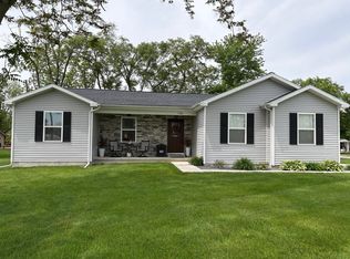 738 S Shoop Ave, Wauseon, OH 43567
