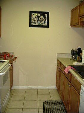 4th image of 2740 W Tharpe St APT 604