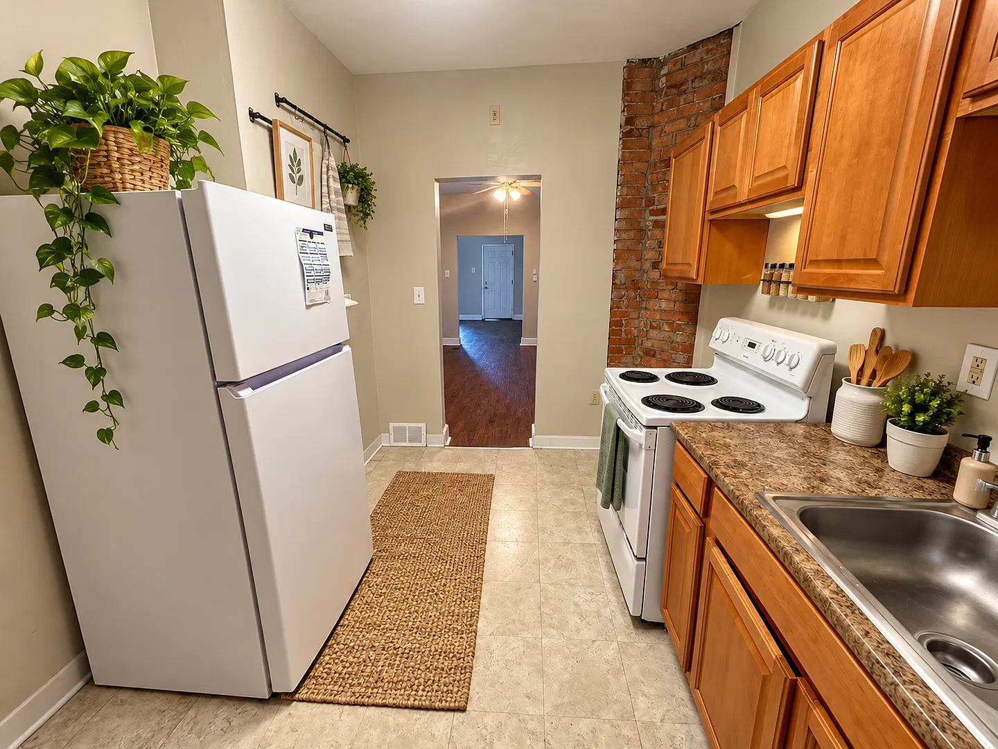 3609 Beechwood Boulevard — Photo 3