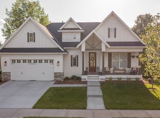 14362 Poets Grn N, Hugo, MN 55038