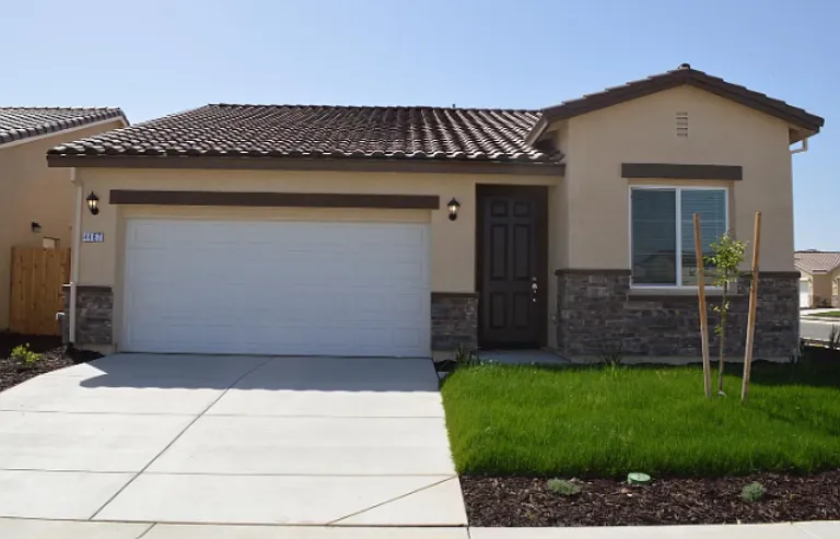 4467 Jennifer Way — Photo 1