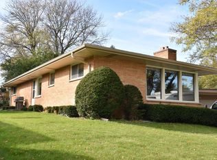 3363 N Knoll Blvd, Wauwatosa, WI 53222