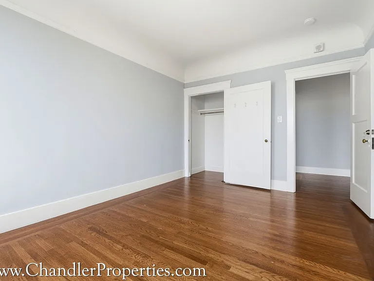764 N Point St — Photo 10