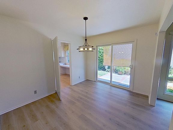 4th image of 5101 Harcum Ln