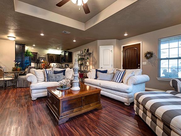 5th image of 2318 W Bridlewood Trl