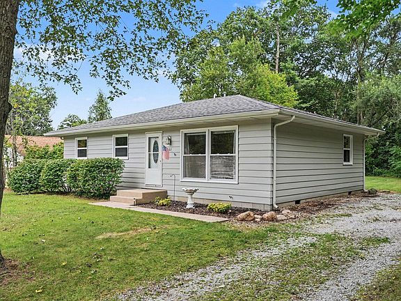 2nd image of 105 Hummingbird Ct