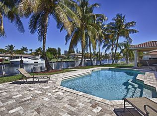 424 Holiday Dr, Hallandale Beach, FL 33009