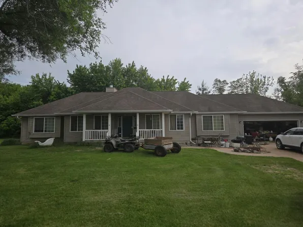1129 172nd St N, East Moline, IL 61244