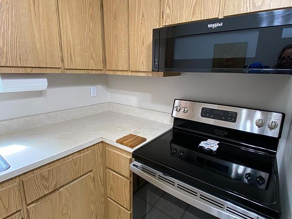 3rd image of 548 Ocean Blvd APT 8