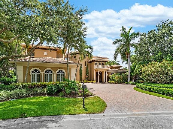 2nd image of 18788 SE Windward Island Ln