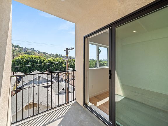 2nd image of 3562 N Eagle Rock Blvd #1A
