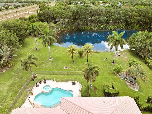 4th image of 5835 Lago Del Sol Drive