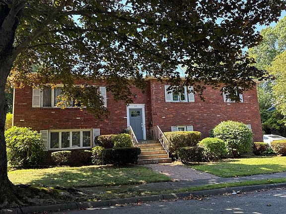 2nd image of 23 Jane Rd