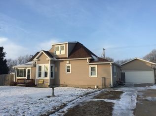822 S Saint Joseph Ave, Hastings, NE 68901