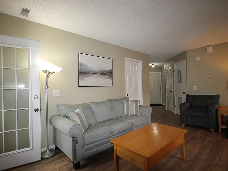 2109 Troy Ct — Photo 9