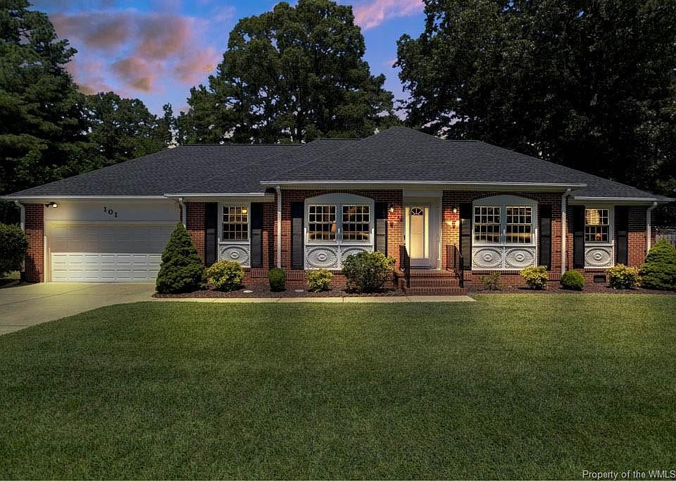 1st image of 101 Park Ln
