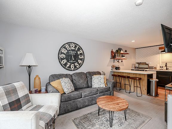 5th image of 118 Weirs Road #209