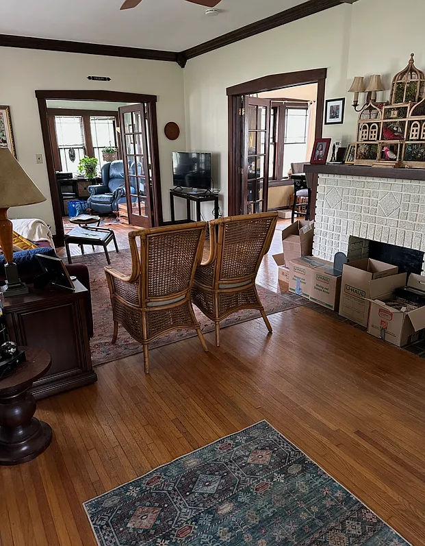 3 bed, 2404 sqft, $2,550 — Photo 2