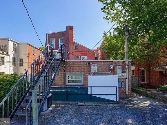 3rd image of 420 N Duke St