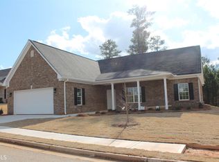 215 Park Place Trl, Social Circle, GA 30025