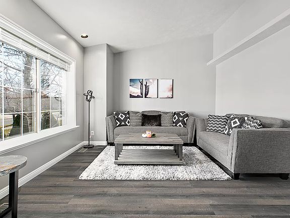 5th image of 9362 S Wild Clover Ln