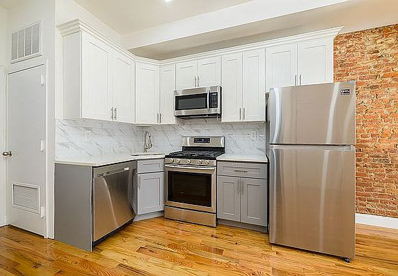 3rd image of 715 Mac Donough St #2