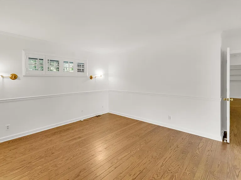 1064 Westridge Ave — Photo 20