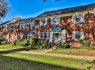 84 Manor Dr, Red Bank, NJ 07701