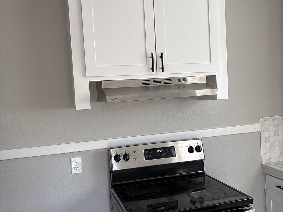 1st image of 4613 W 23rd St #B