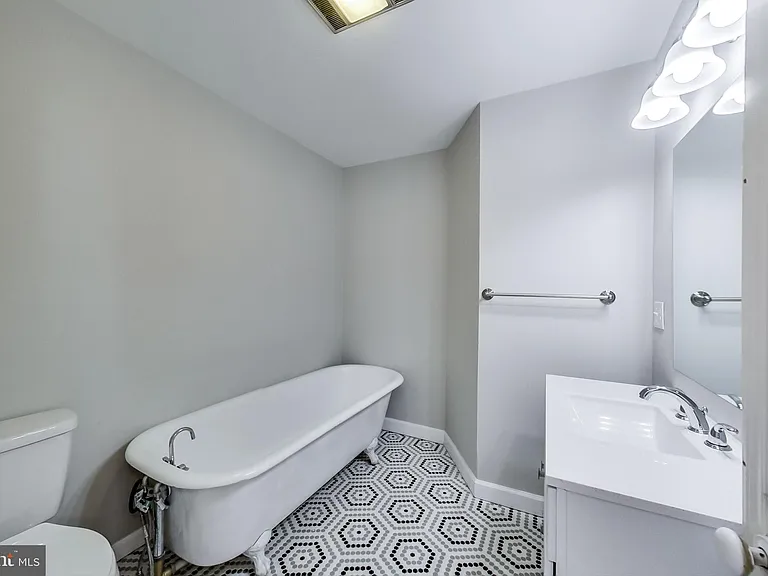 2312 Eutaw Pl #A — Photo 30