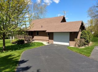 1327 Dresden Rd, Davis, IL 61019