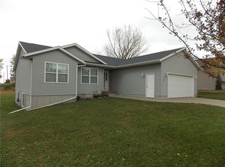 410 South St, Urbana, IA 52345