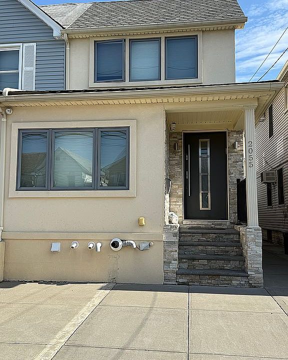 1st image of 2055 E 65th St