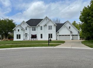 3701 SW Ashworth Ct, Topeka, KS 66610